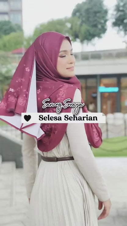 Soraya Instant Shawl with Flap