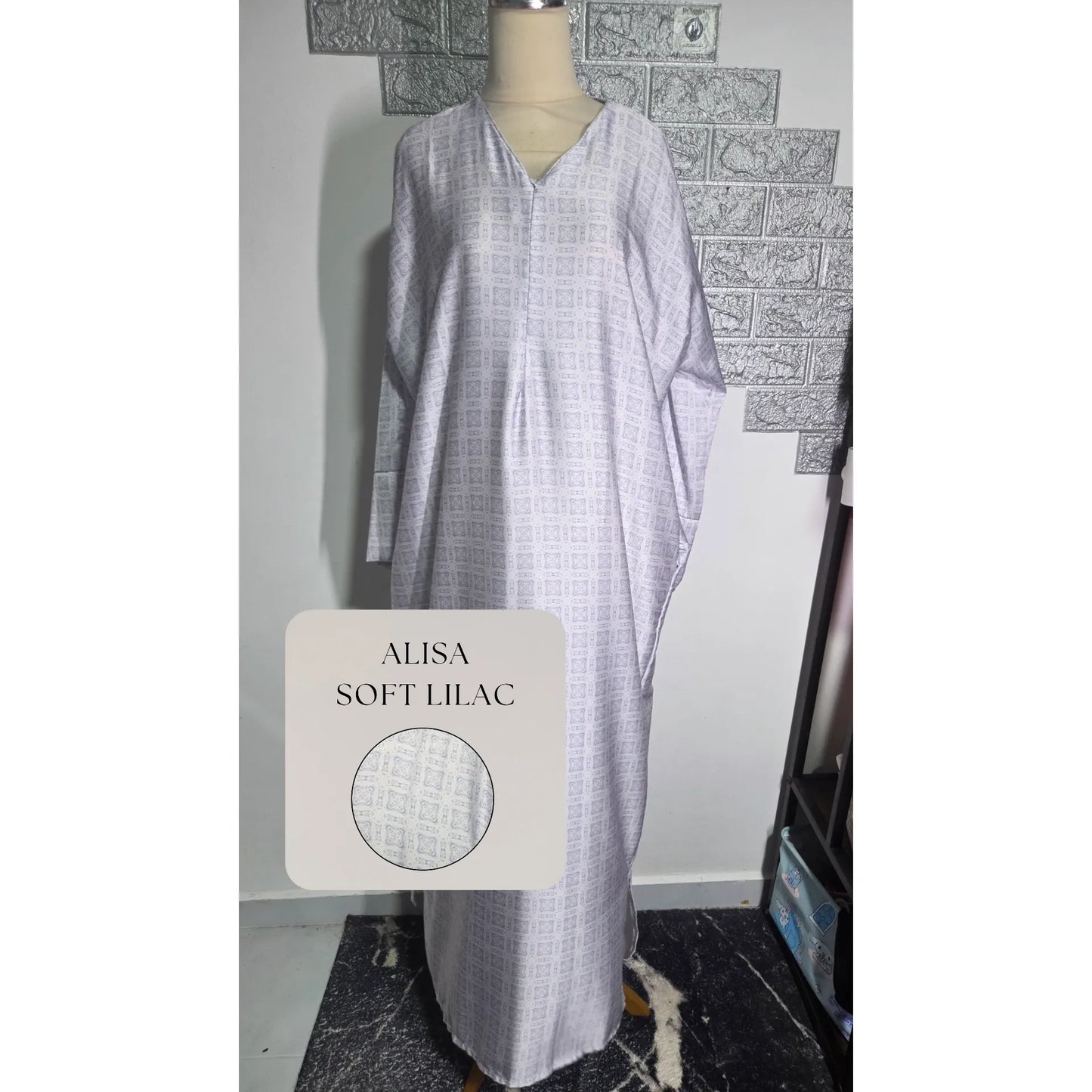 Satin Kaftan with 2 pockets and 2 small side slits